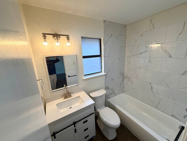 Photo - 800 Nicole Dr