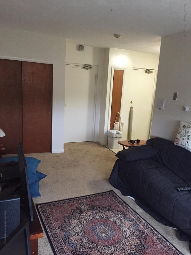 Photo - 220 Quincy Ave Unit 8
