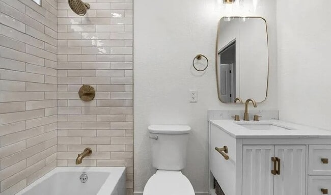 Photo - 3825 Van Dyke Ave Unit 3