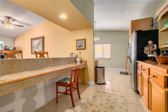 Photo - 653 Timber Bay Cir E