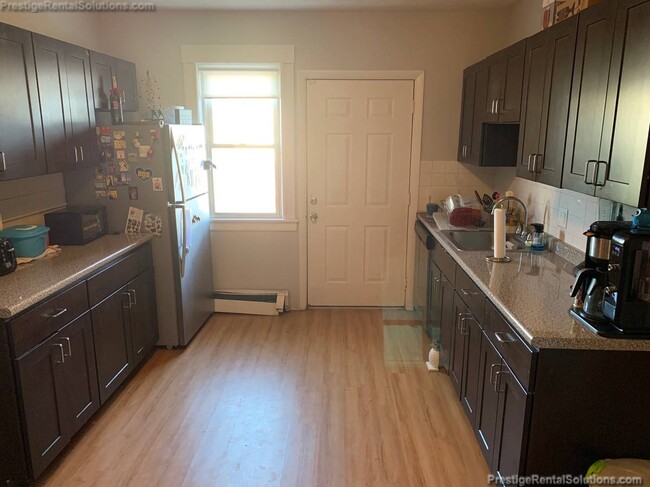 Building Photo - 90 Nichols Ave