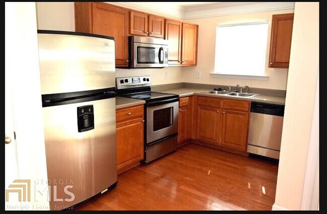 Photo - 718 Crestwell Cir SW