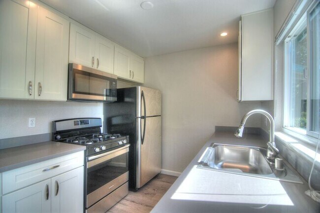 Photo - 300 Franciscan Ct Unit 12