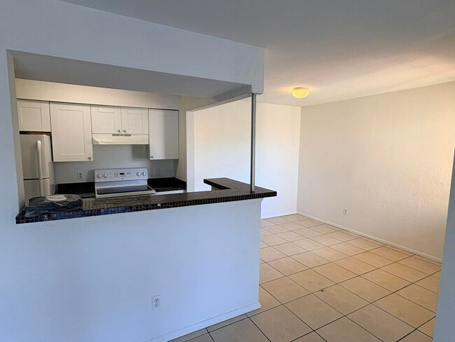 Photo - 1/1 Condo for Rent in Fort Myers Unit 718