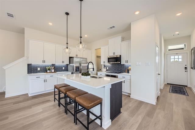 Photo - 201 Lily Pad Dr