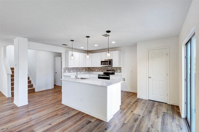 Photo - 5 Bedroom, 2.5 baths 2 story home in Wylie, TX