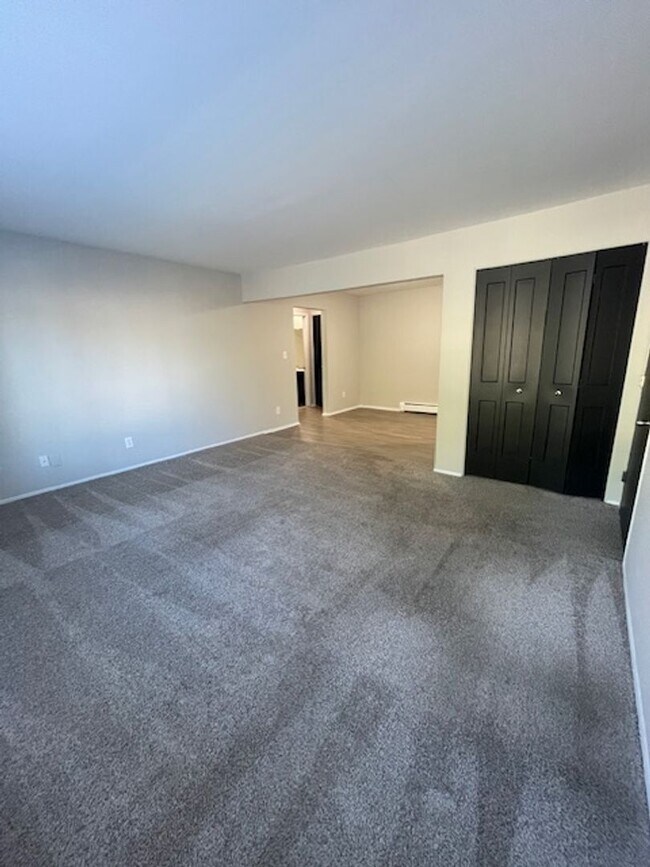 Photo - 333 Marshall Apartments