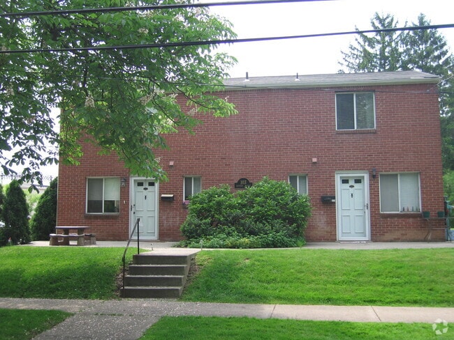 Building Photo - 103 Western Ave Rental