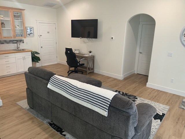 Photo - 835 Shadowleaf Ave