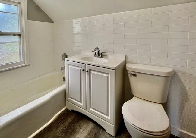 Photo - Wonderful 2 Bedroom 1 Bath Single Family Home!!