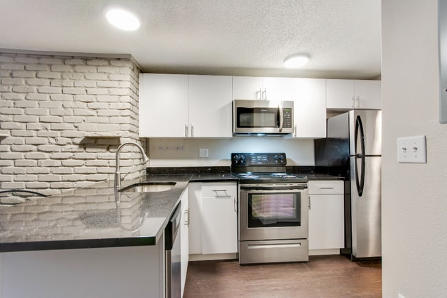 137 S Penn