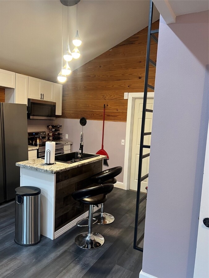 Photo - 702 E 40th 1/2 St Casa