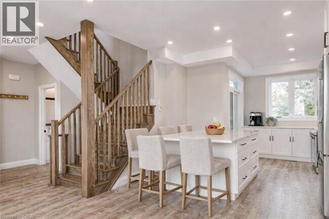 Photo - 1436 Franklin Blvd