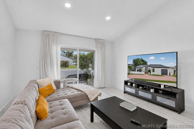 Photo - 16709 SW 5th Ct