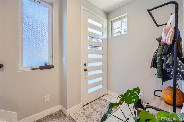 Photo - 1272 Yates St
