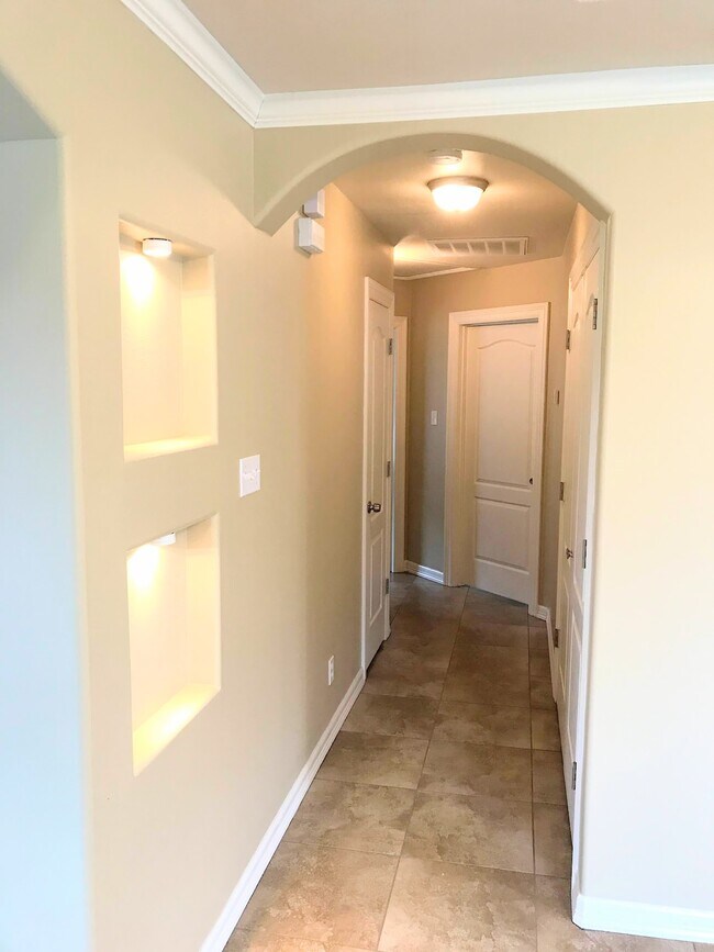 ¡Excelente diseño! - 3704 Fairmont Ave Unidad C