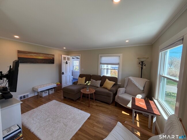Photo - 40 Ashworth Ave