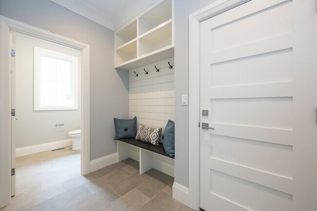 Photo - 962 Walnut St