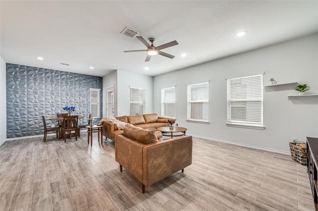 Photo - 1804 Emilia Dr