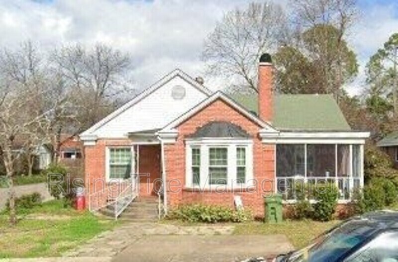 Photo - 1801 Winona Ave House