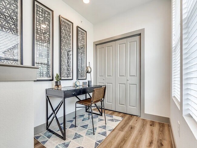 Photo - 4020 McEwen Rd