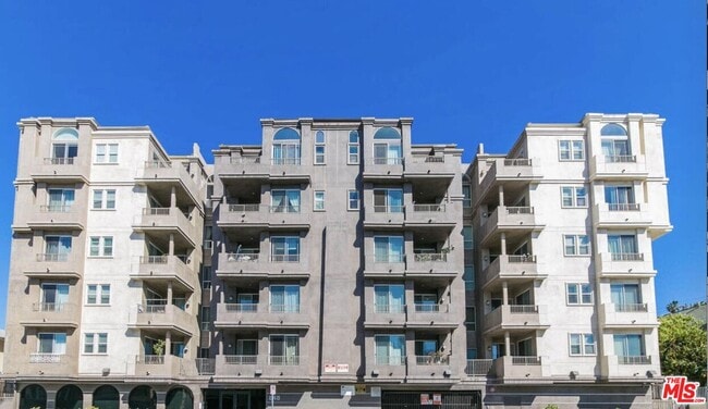 Building Photo - 848 Irolo St Unit 206 Rental