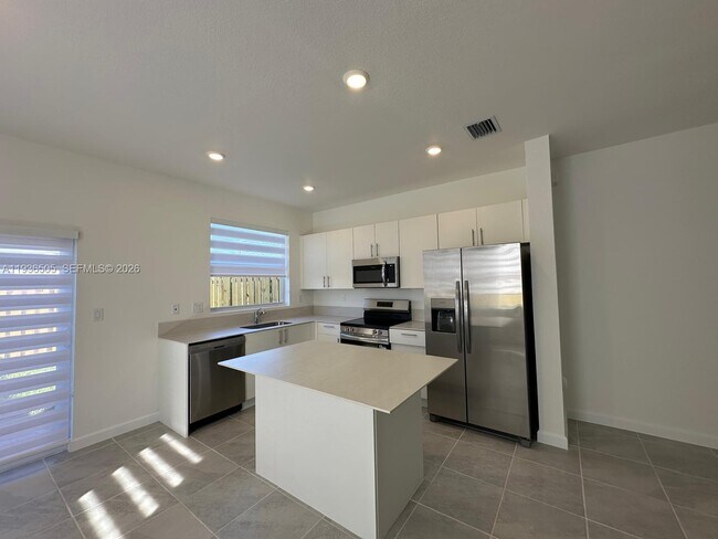 Photo - 26848 SW 121st Ave