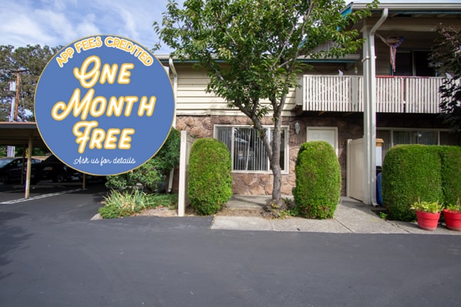 Building Photo - ONE MONTH FREE in Updated Two-Story Townhouse + Apps are on Us! Unit 9120