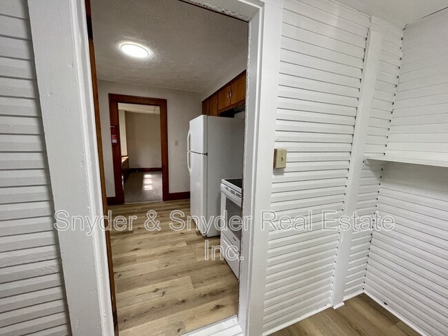 Photo - 141-141 Wadsworth Ave