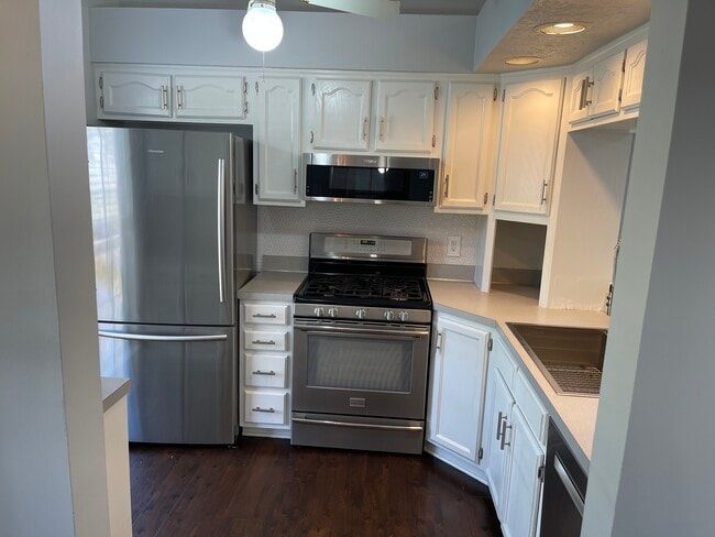 Photo - 5244 Village Trce