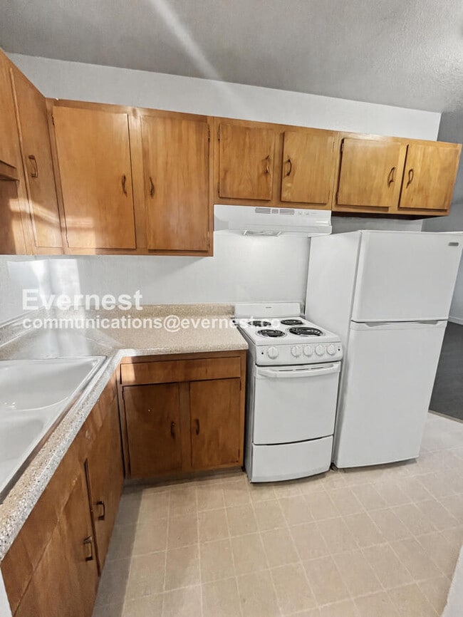 Photo - 1305 Burton Ct Unit Apartment 4