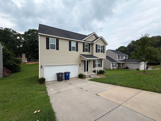 Building Photo - Room in House on Ransom Trace Ct