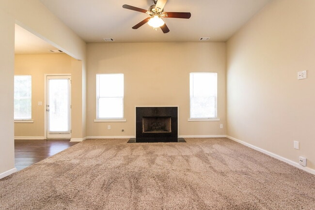 Photo - 62 Prescott Dr
