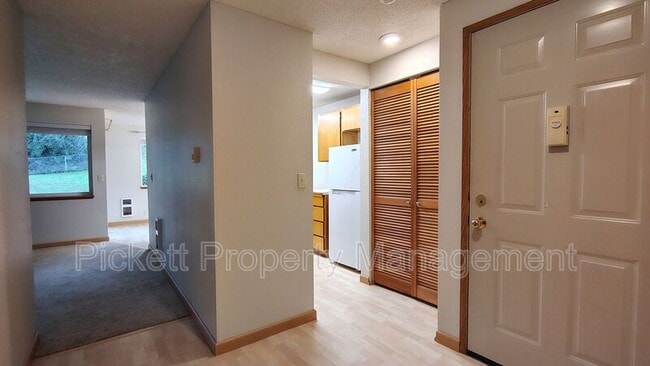 Photo - 20026 Vikings Crest NE