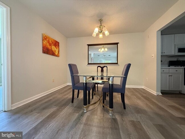 Photo - 10019 Vanderbilt Cir