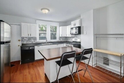 Photo - 1333 S Mole St (Philadelphia, PA)
