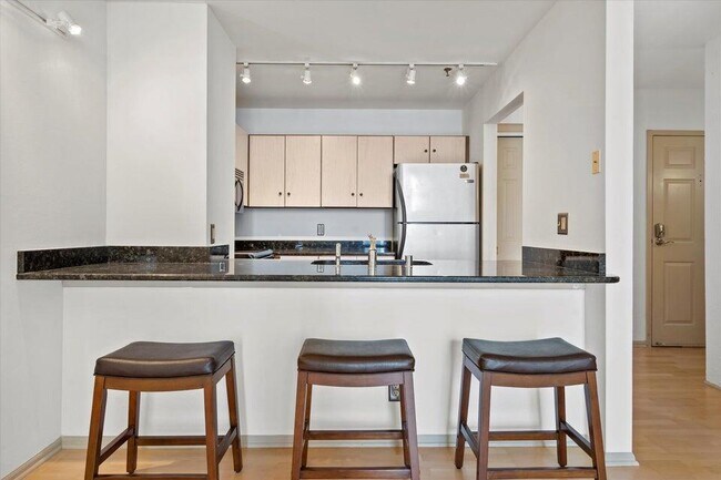 Photo - 270 E Highland Ave