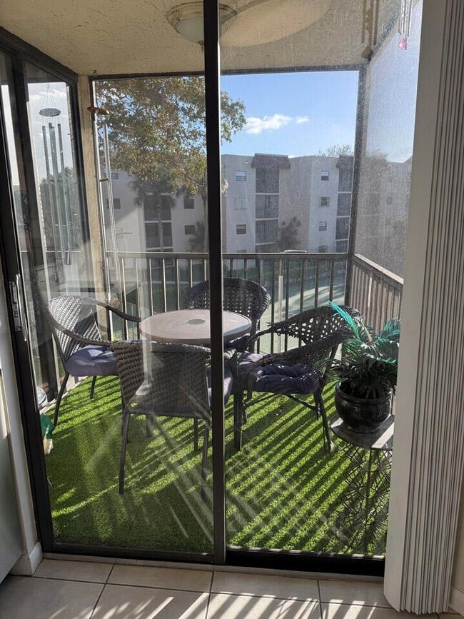 Photo - 10451 W Broward Blvd Unit 305