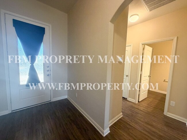 Photo - 5412 Persimmon Dr