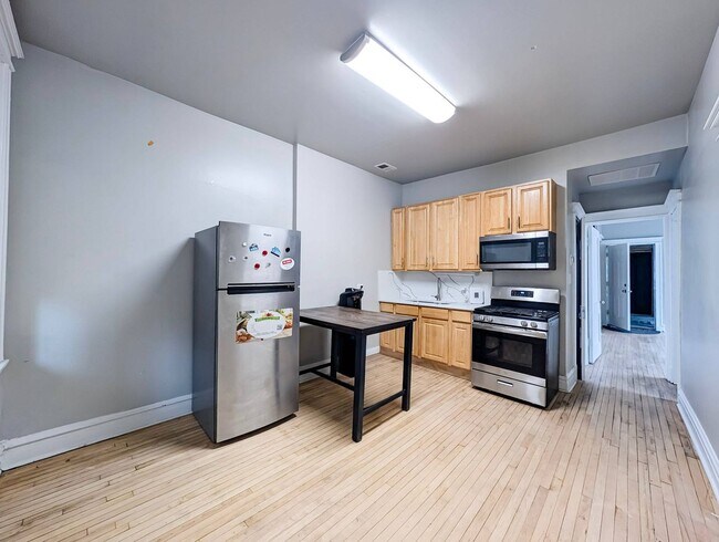 Photo - 2838 W Roosevelt Rd Unit 2R
