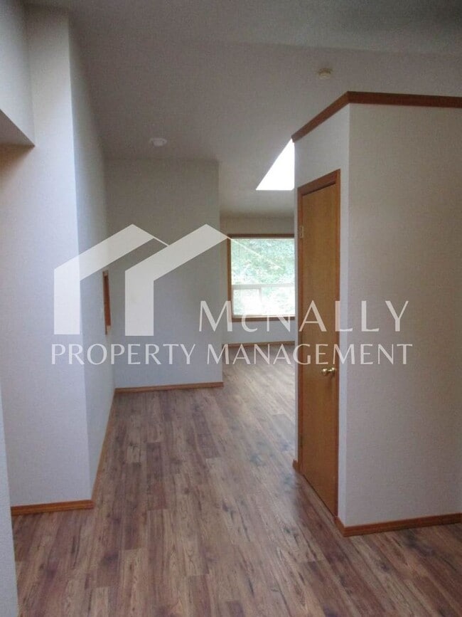 Photo - 2 bedroom 2 bath single story Duplex Unit 13607