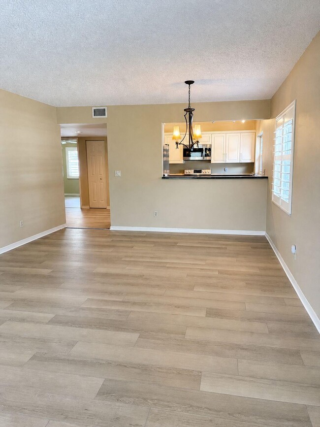 Photo - 1871 SW Palm City Rd Unidad G401