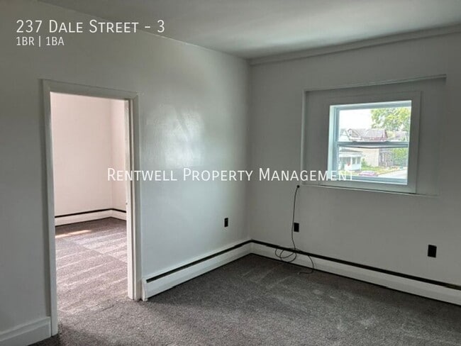 Photo - 237 Dale St Unit 3