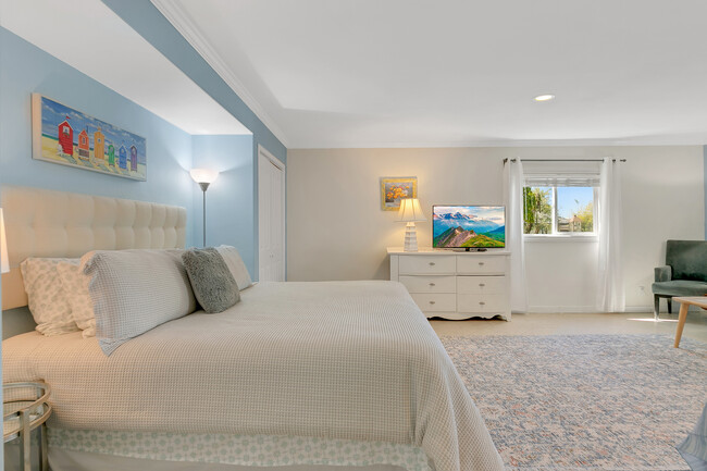 Large studio guest house in Dana Point near Laguna Beach. Furnished with full kitchen. - 32702 Seven Seas Dr Casa