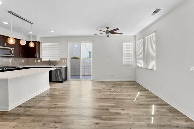 Photo - 2010 Quartet Loop