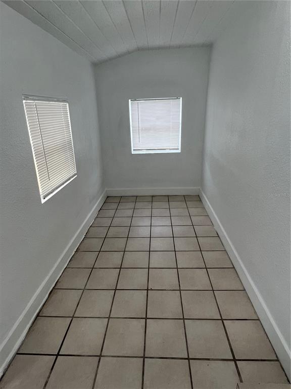 Photo - 1900 19th St S