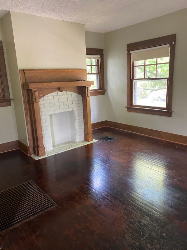 Photo - 127 Iroquois Ave