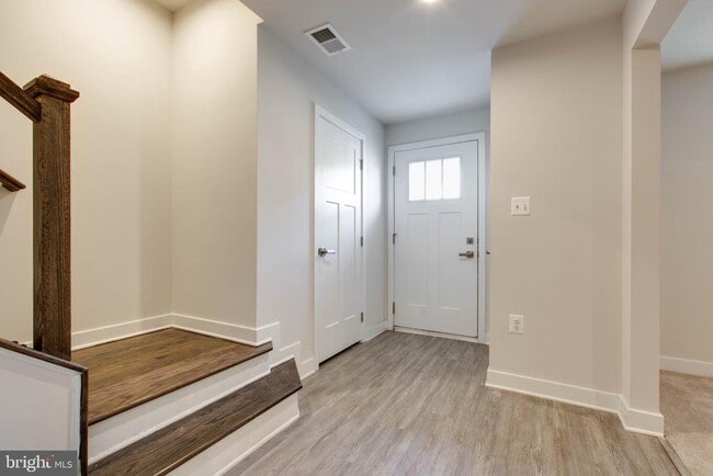 Photo - 149 Lyons Crk Dr