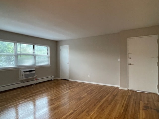 Photo - Temple Ave Apartments