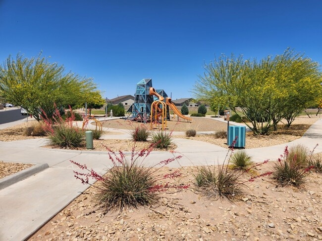 Photo - 7039 Chaco St